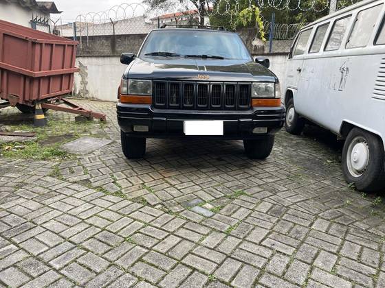 JEEP GRAND CHEROKEE 5.2 LIMITED 4X4 V8 16V GASOLINA 4P AUTOMÁTICO JEEP GRAND CHEROKEE 5.2 LIMITED 4X4 V8 16V GASOLINA 4P AUTOMÁTICO